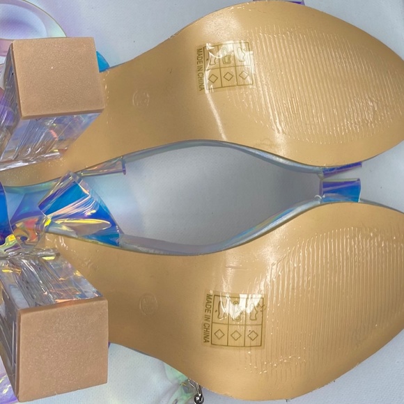 Prom Shoes! Clear Heel Open Toe (Clear & Hologram) - Picture 6 of 10